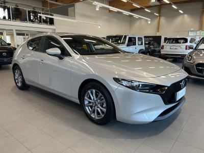 Mazda Mazda3 Hatchback 2,0 (186hv) M Hybrid Skyactiv-X Vision Plus AT 2x renkaat