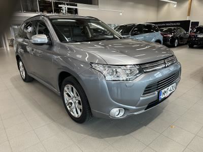 Mitsubishi Outlander PHEV Instyle Navi 4WD 5P, Juuri huollettu ja katsastettu