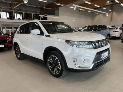 Suzuki Vitara 1,5 HYBRID 4WD GLX+SR 6AGS-aut
Panoramakatto / Navi / Adaptiivinen vakkari