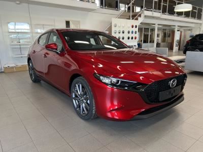 Mazda Mazda3 Hatchback 2.5 M Hybrid e-Skyactiv G Centre-line AT 140hv Talvirenkaat 0€ / Lämpöpaketti 0€