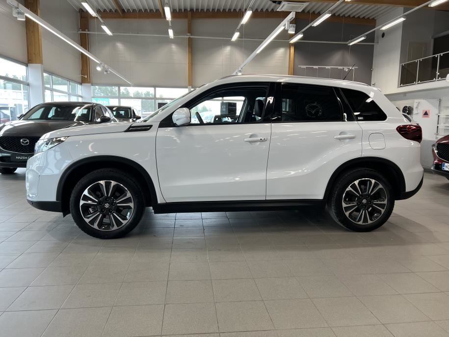 1,5 HYBRID 4WD GLX+SR 6AGS-autPanoramakatto / Navi / Adaptiivinen vakkari