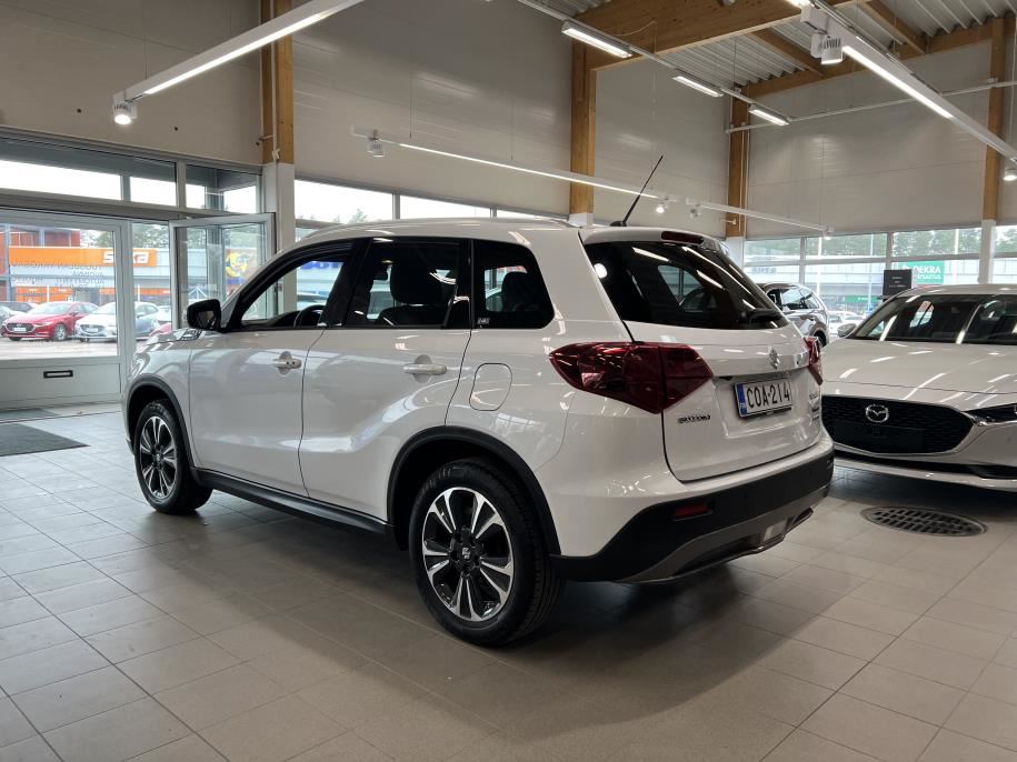 1,5 HYBRID 4WD GLX+SR 6AGS-autPanoramakatto / Navi / Adaptiivinen vakkari