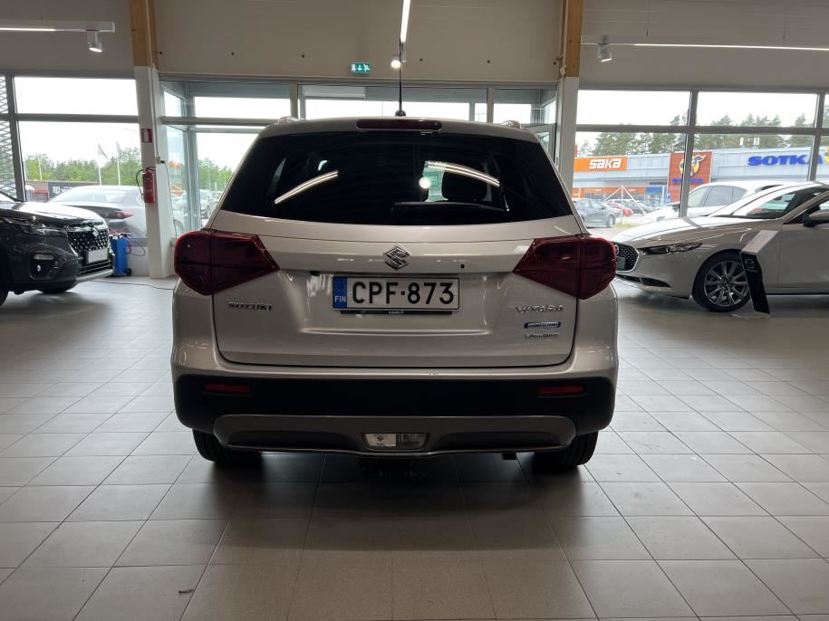 1,4 BOOSTERJET 4WD GL+ 6AT HYBRID Vetokoukku / Adaptiivinen vakkari / Parkkikamera