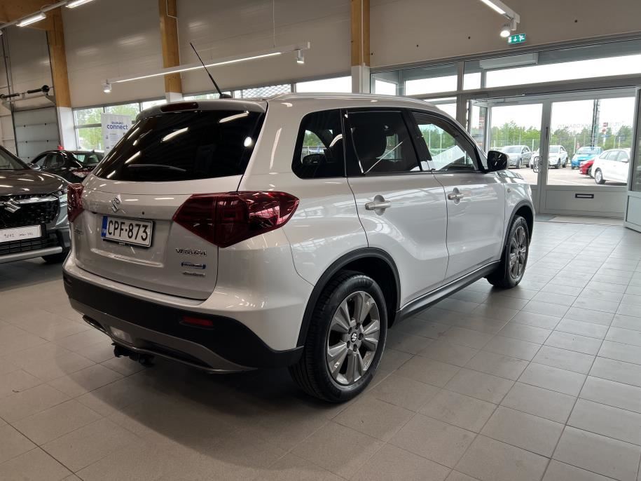 1,4 BOOSTERJET 4WD GL+ 6AT HYBRID Vetokoukku / Adaptiivinen vakkari / Parkkikamera