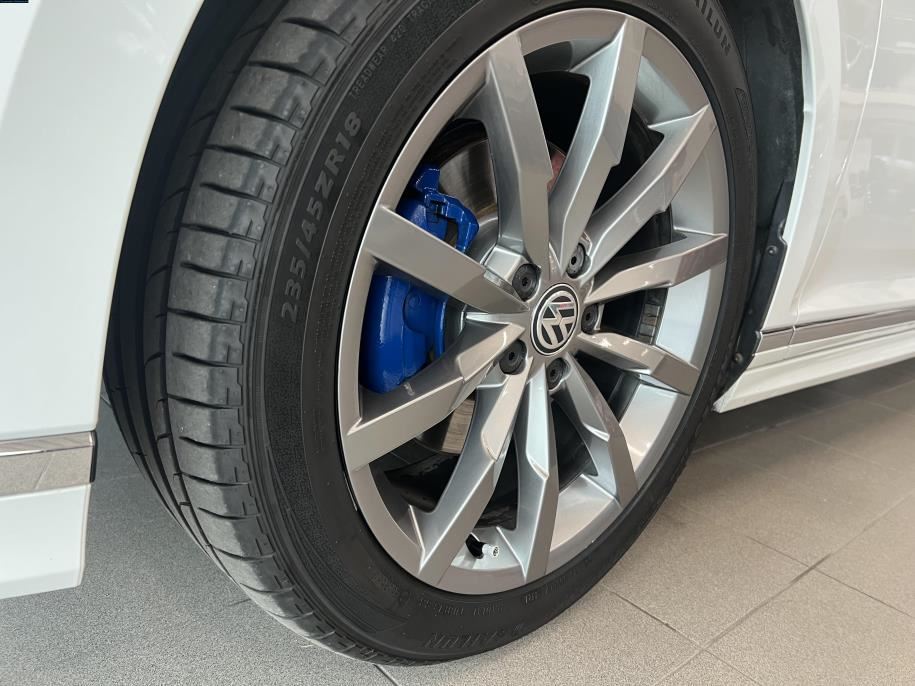 Variant R-Line 2,0 TDI SCR 140 kW 4MOTION DSG-automaatti Facelift 2020 malli /  Webasto kaukosäätö