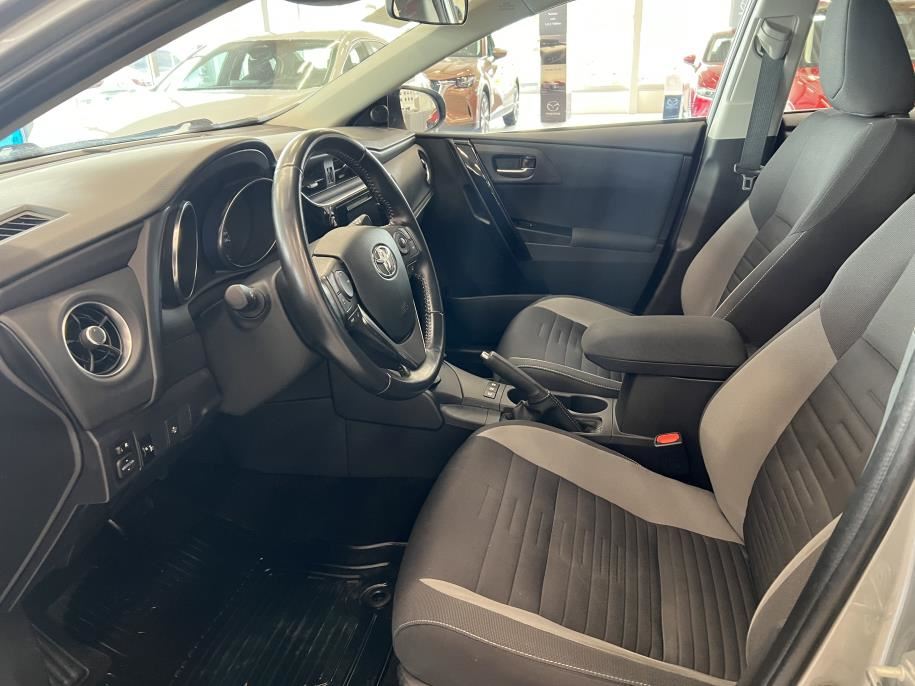 Touring Sports 1,8 Hybrid Active