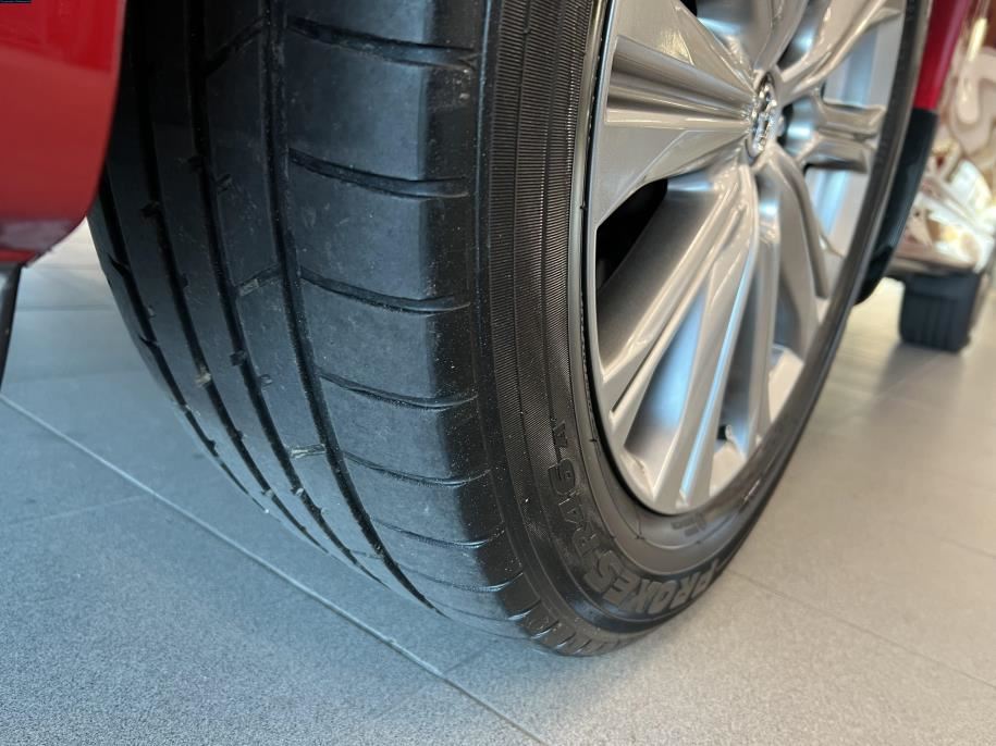 2,5 (194hv) Skyactiv-G AWD Signature Business 6AT Kattoluukulla Huippuvarusteet!!
