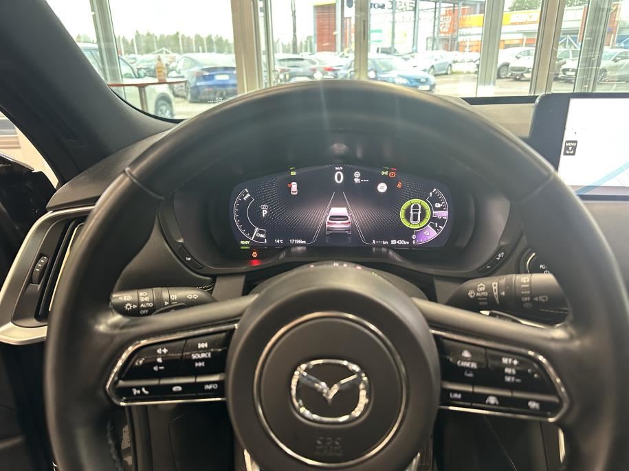 Homura Plus 2.5 PHEV 8AT Captain Seat / Juuri huollettu / Huippuvarusteet / 2 x Renkaat