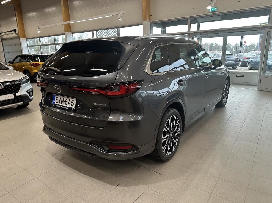 Homura Plus 2.5 PHEV 8AT Captain Seat / Juuri huollettu / Huippuvarusteet / 2 x Renkaat