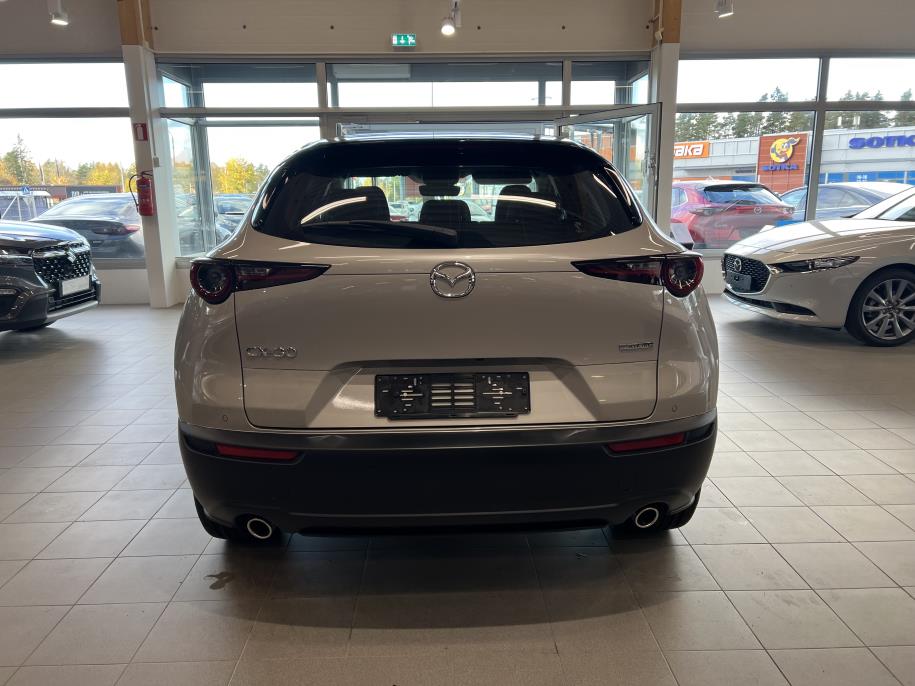 2,5 M Hybrid e-Skyactiv G Centre-line AT 140hv Talvirenkaat 0€ / Lämpöpaketti 0€