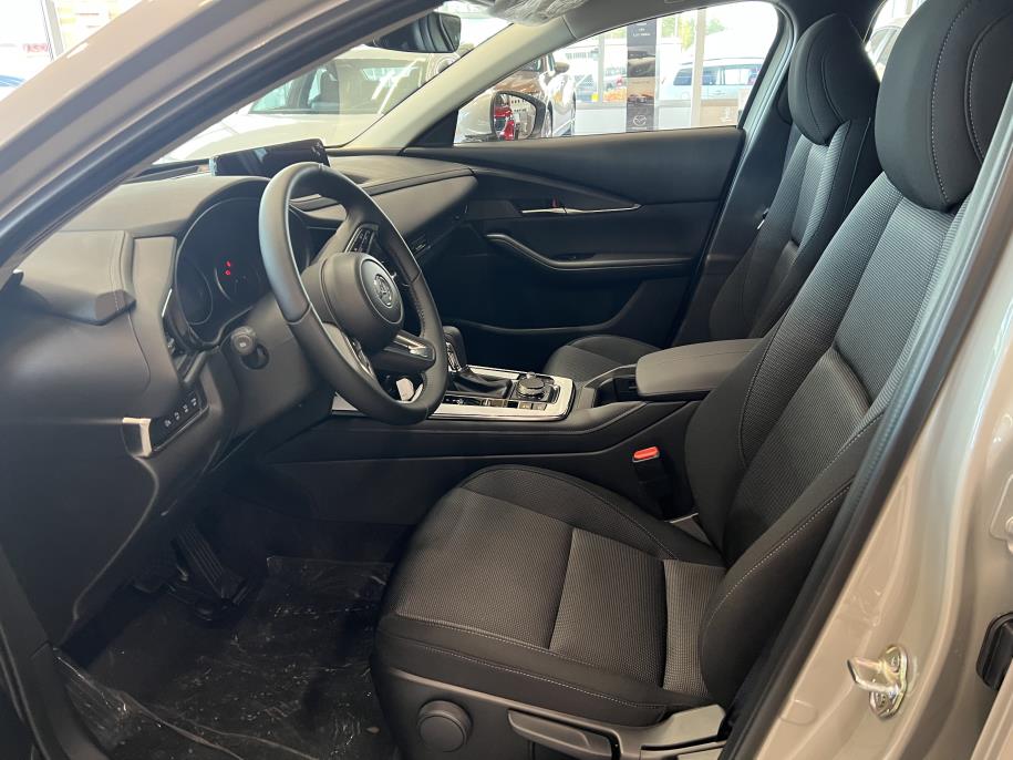 2,5 M Hybrid e-Skyactiv G Centre-line AT 140hv Talvirenkaat 0€ / Lämpöpaketti 0€