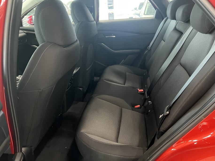 2,5 M Hybrid e-Skyactiv G Centre-line AT 140hv Talvirenkaat 0€, Lämpöpaketti 0€