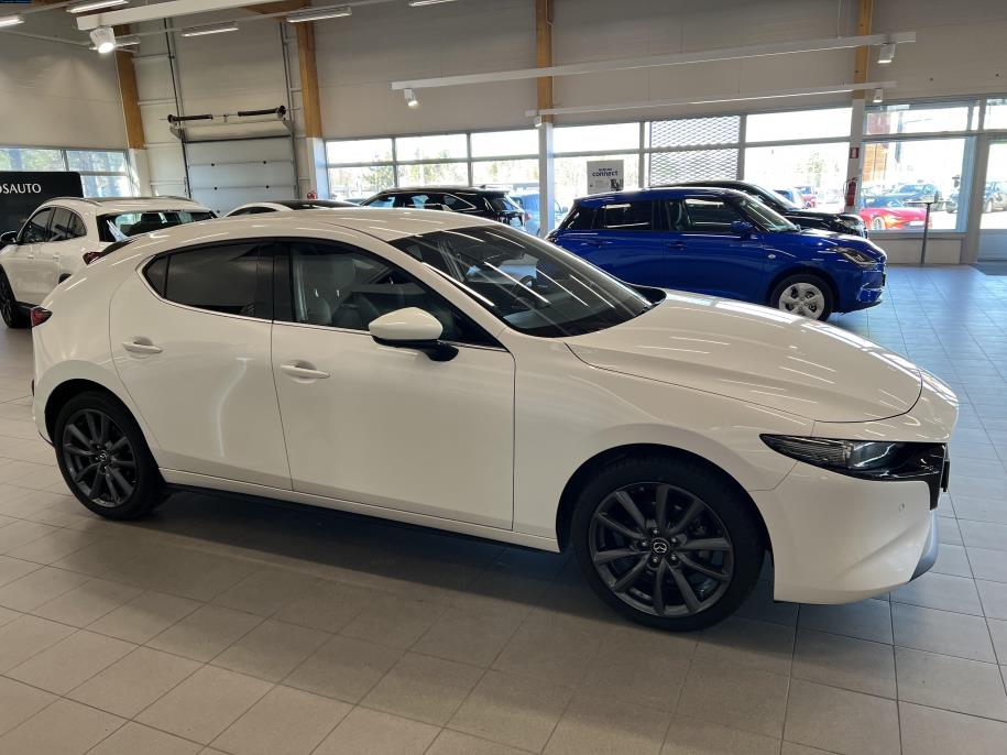 Hatchback 2.5 M Hybrid e-Skyactiv G Takumi AT 140hv Huippuvarusteet!! / Nahkasisusta / Boseaudio