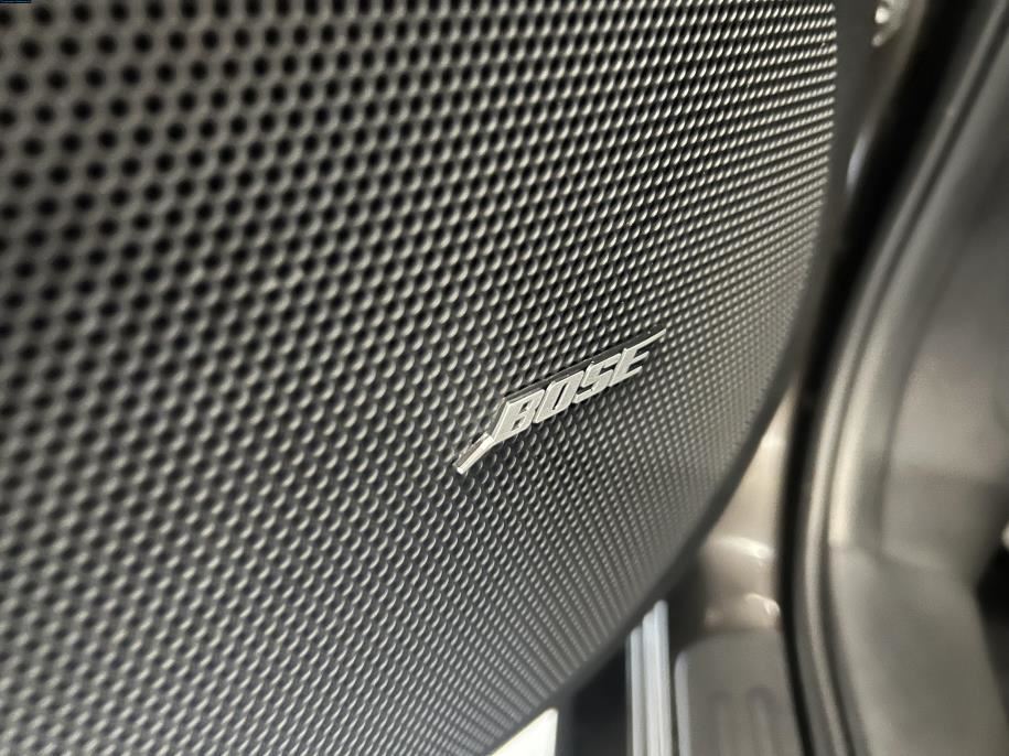 Sedan 2,0 Exclusive Business 6MT 4ov UL4 Nahkasisusta / Bose audio