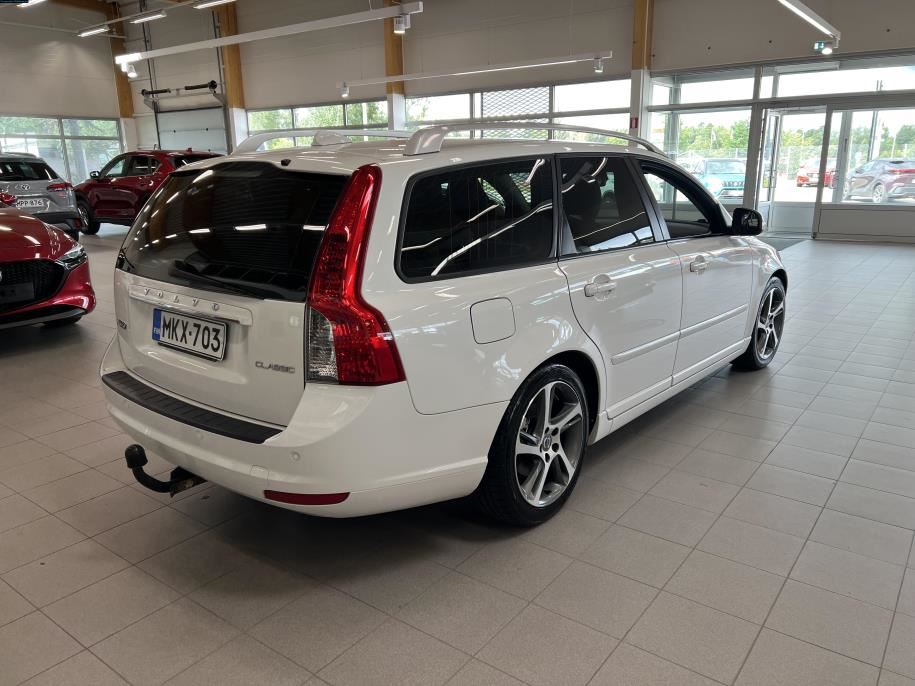 1,6D DRIVe S/S Classic Business Juuri katsastettu / Vetokoukku