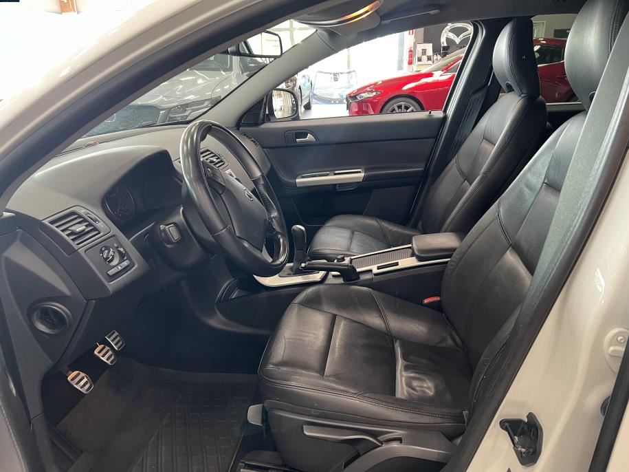 1,6D DRIVe S/S Classic Business Juuri katsastettu / Vetokoukku