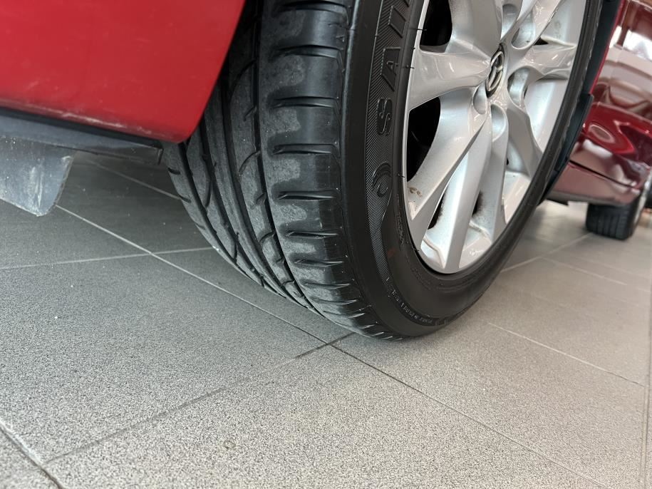 Sport Wagon 2,0 (165) SKYACTIV-G Premium Plus Business 6MT 5ov TB2 Xenon / Vakkari / Parkkitutkat