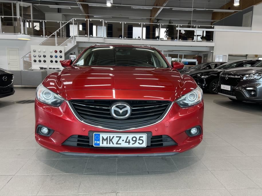 Sport Wagon 2,0 (165) SKYACTIV-G Premium Plus Business 6MT 5ov TB2 Xenon / Vakkari / Parkkitutkat