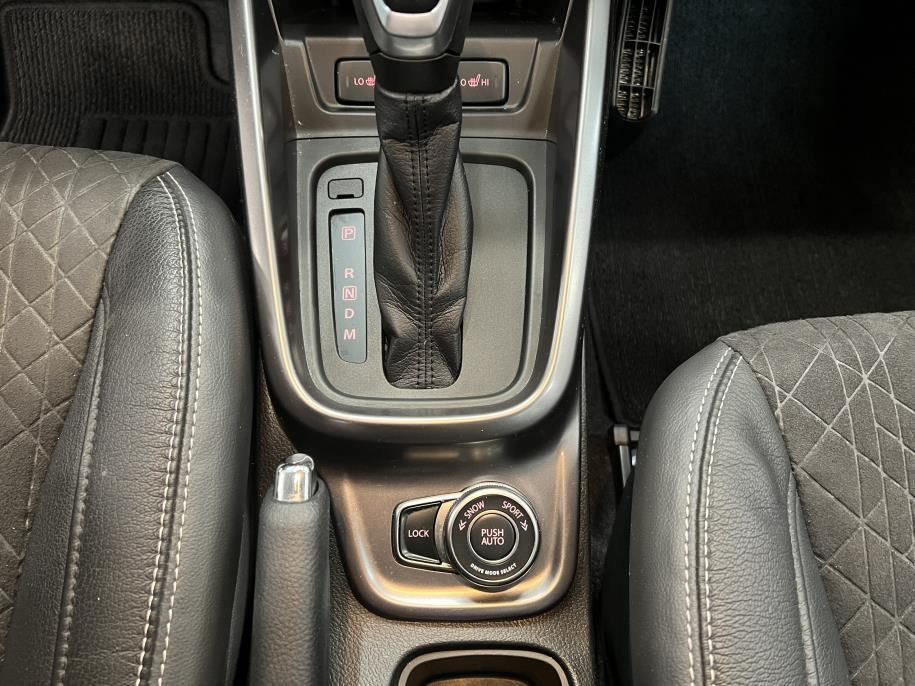 1,5 HYBRID 4WD GLX+SR 6AGS-aut Panoramakatto / Navi / Adaptiivinen vakkari / Tutkat edessä ja takana