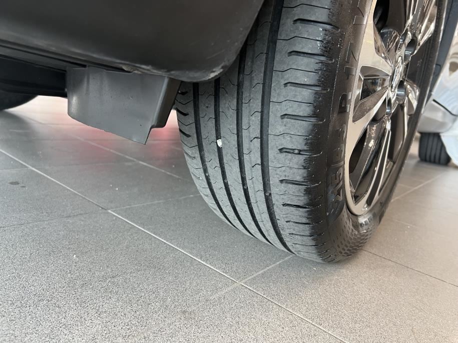1,5 HYBRID 4WD GLX+SR 6AGS-aut Panoramakatto / Navi / Adaptiivinen vakkari / Tutkat edessä ja takana