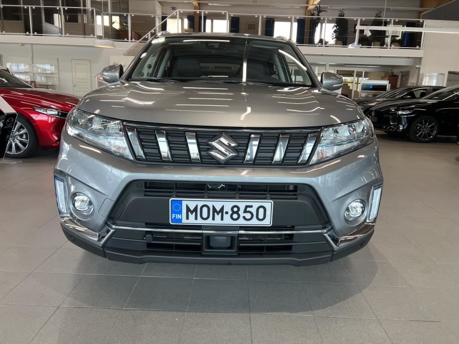 1,5 HYBRID 4WD GLX+SR 6AGS-aut Panoramakatto / Navi / Adaptiivinen vakkari / Tutkat edessä ja takana