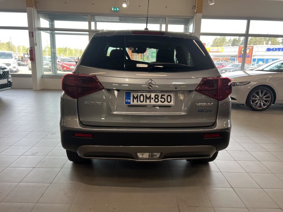 1,5 HYBRID 4WD GLX+SR 6AGS-aut Panoramakatto / Navi / Adaptiivinen vakkari / Tutkat edessä ja takana
