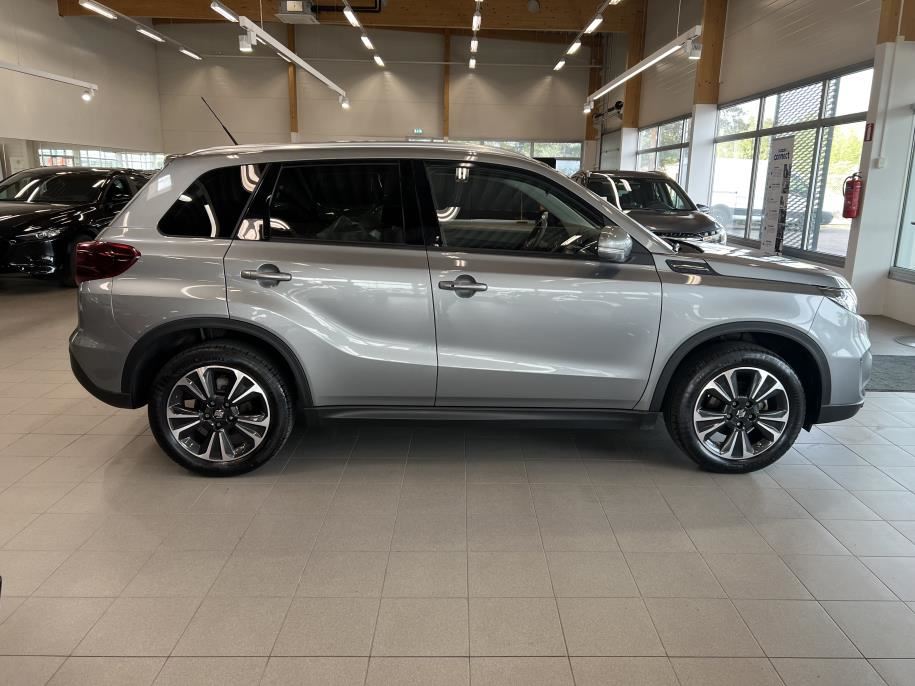 1,5 HYBRID 4WD GLX+SR 6AGS-aut Panoramakatto / Navi / Adaptiivinen vakkari / Tutkat edessä ja takana