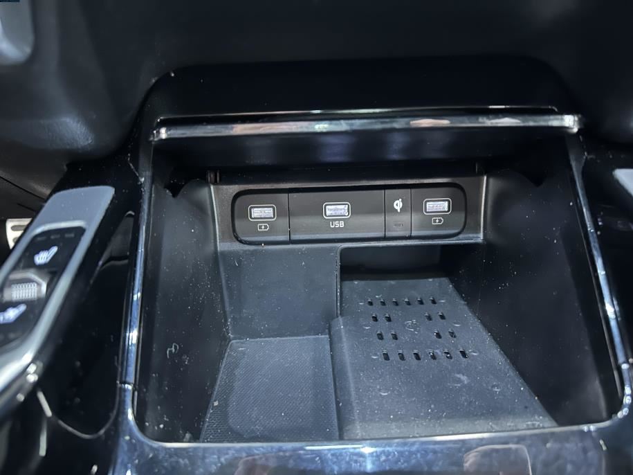 1,6 T-GDI Plug-in Hybrid AWD Business Luxury AT 7P Panorama