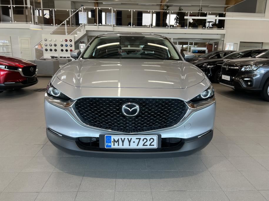 2,0 (150hv) M Hybrid Skyactiv-G Vision MT HUD / Adaptiivinen vakkari / Parkkitutka