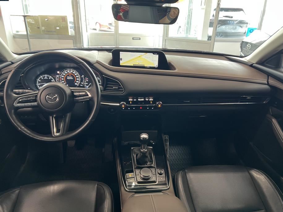 AWD 2,0 M Hybrid Skyactiv-X Elegance Business MT Black Leather Boseaudio / Nahkasisusta / Vetokoukku
