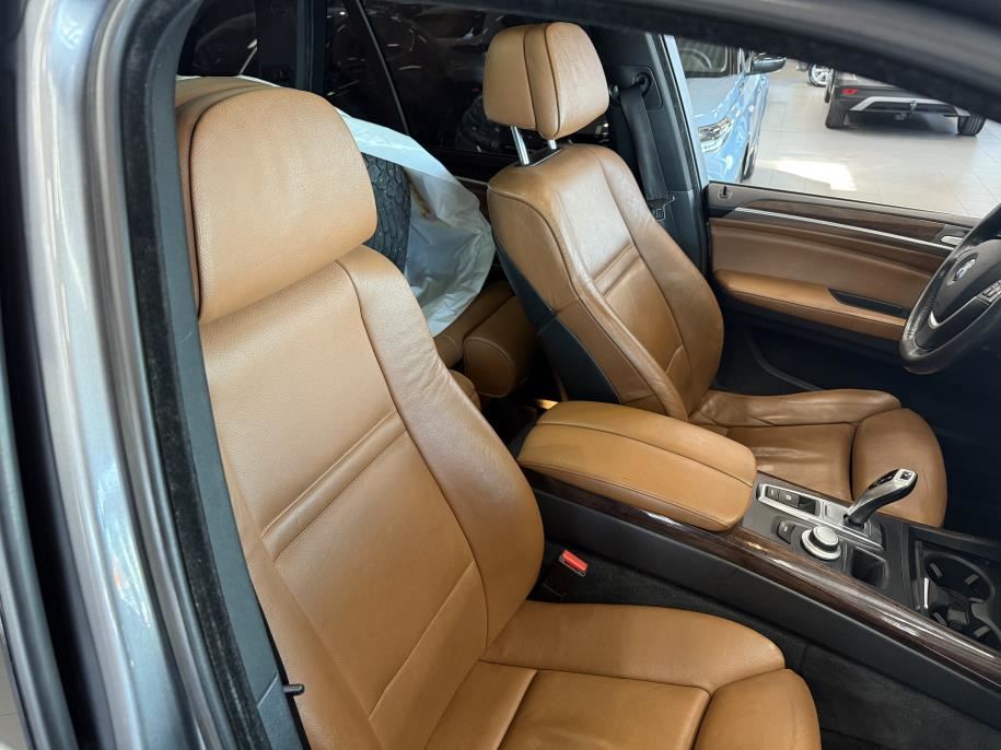 xDrive30d A E70 SAV