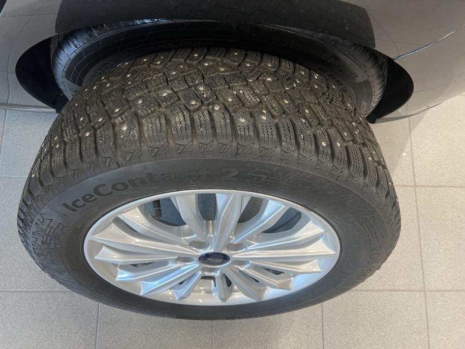 1,0 EcoBoost 125hv M6 ST-Line 5-ovinen Jakohihna vaihdettu 10/2025!!!