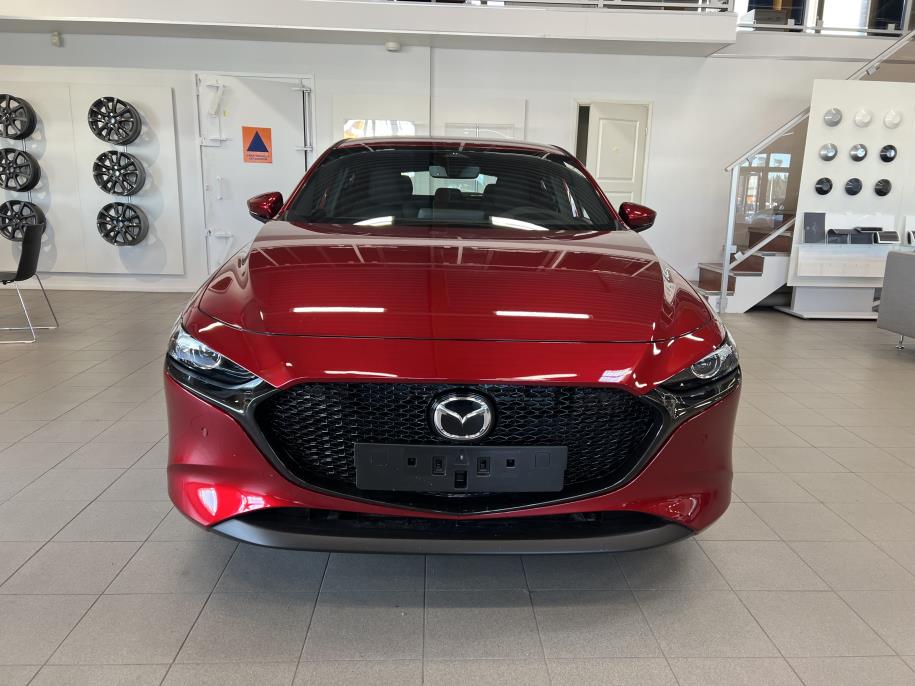 Hatchback 2.5 M Hybrid e-Skyactiv G Centre-line AT 140hv Talvirenkaat 0€ / Lämpöpaketti 0€