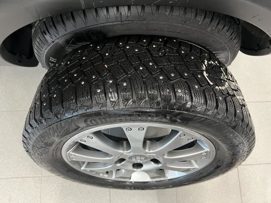 1,6 VVT 4WD X-OVER S-Edition 5D 5MT
