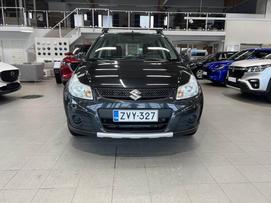 1,6 VVT 4WD X-OVER S-Edition 5D 5MT
