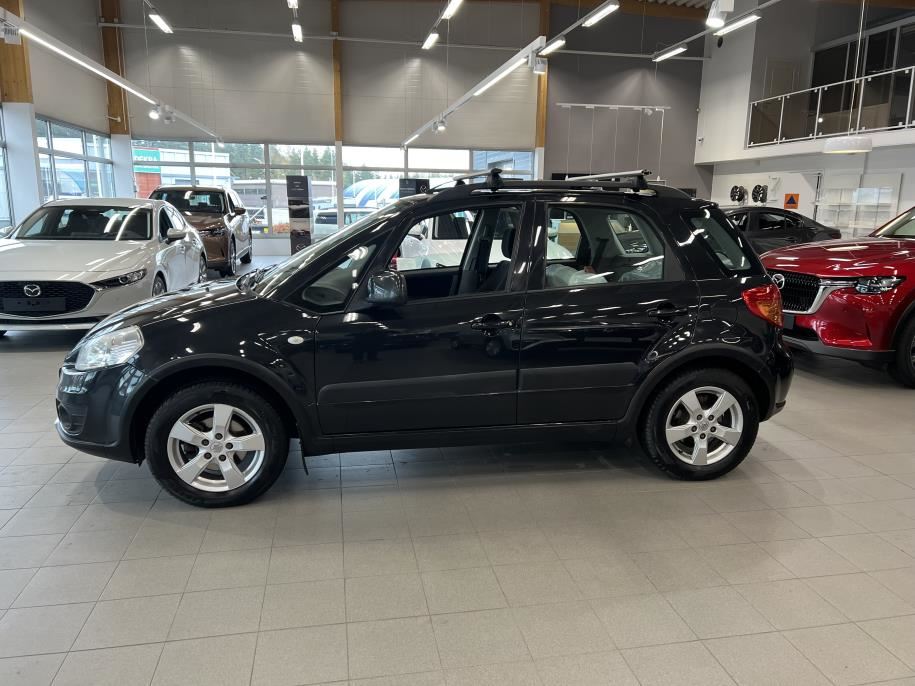 1,6 VVT 4WD X-OVER S-Edition 5D 5MT