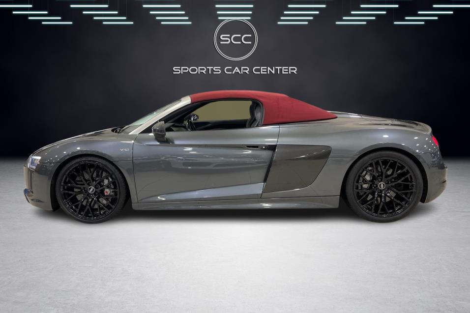 Audi R8 Spyder V10 5,2 quattro S tronic // Keraamiset jarrut / Bang & Olufsen / Laserlight / Carbon optiikka