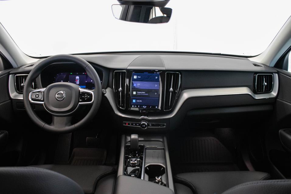 Volvo XC60 T8 AWD Long Range High Performance Plus Dark / Active Cruise / Panorama / VOC / Nahkaverhoilu