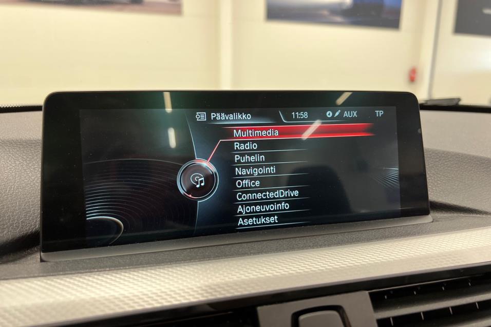 BMW 435 Cabriolet A xDrive M-Sport / Harman/Kardon / ACC / HUD / Keyless / Niskanläm. / Surround View /