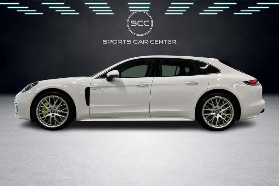 Porsche Panamera 4 E-Hybrid Sport Turismo / SportDesign / Panorama / 14-istuimet / Imuovet / Keyless / 2xvanteet