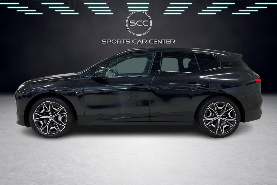 BMW iX xDrive40 / ACC / Comfort Access / Harman/Kardon / Monitoimipenkit / 22" / HUD / Heat Comfort / 360 /