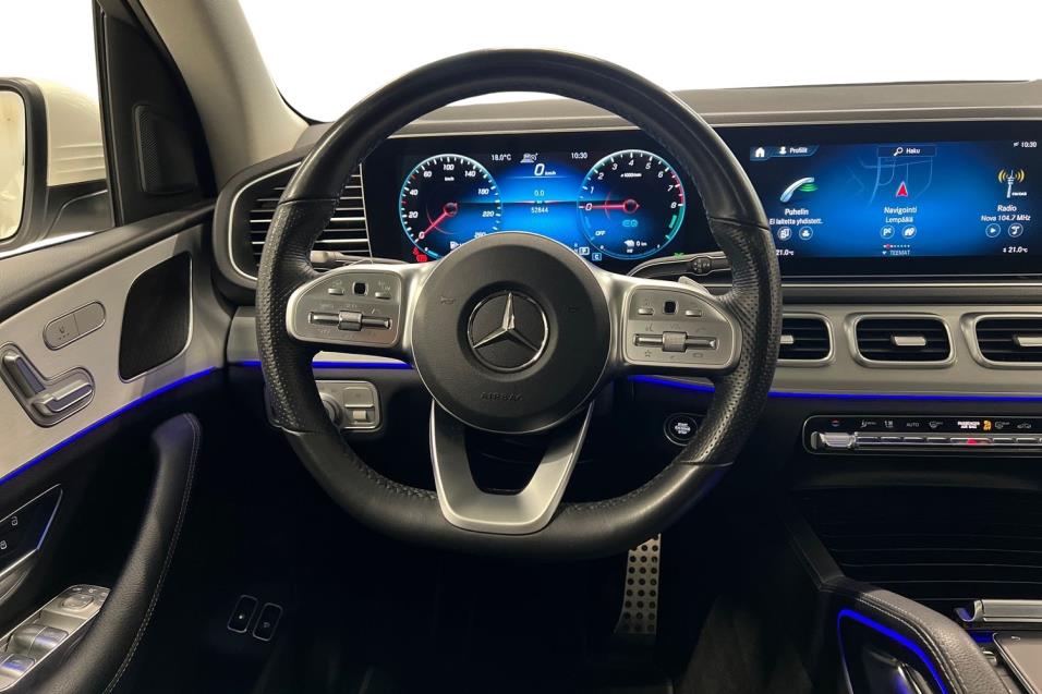 Mercedes-Benz GLE 350 e 4MATIC EQ Power AMG / Distronic+ / Koukku / Multibeam-LED / Panorama / Kamera / Navi