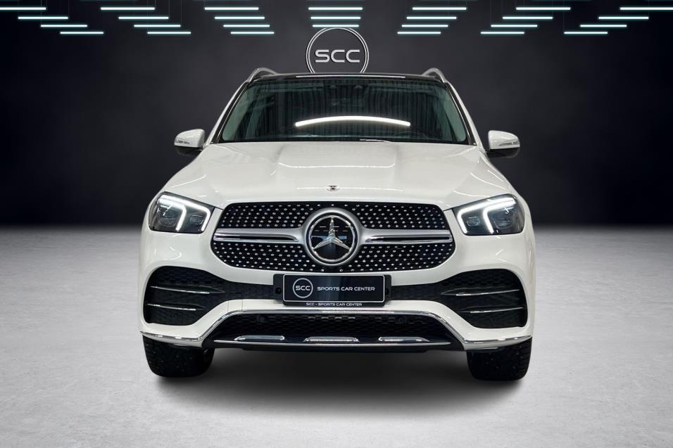 Mercedes-Benz GLE 350 e 4MATIC EQ Power AMG / Distronic+ / Koukku / Multibeam-LED / Panorama / Kamera / Navi