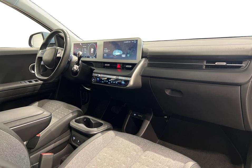 Hyundai IONIQ 5 Style 5d 73 kWh 160kW / Tehdastakuu / Metalliväri / ACC / Navi / Osanahat / Bi-Led / Kamera