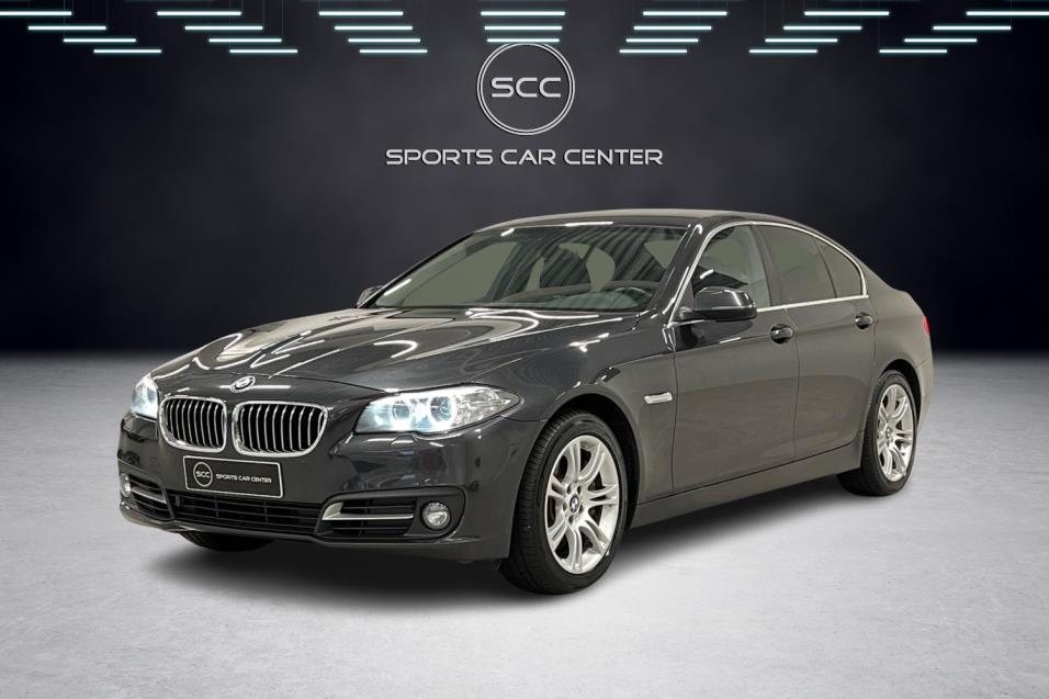 BMW 530 F10 Sedan 530d TwinPower Turbo xDrive Exclusive / Webasto / Koukku / PDC / Xenon / Sporttipenkit