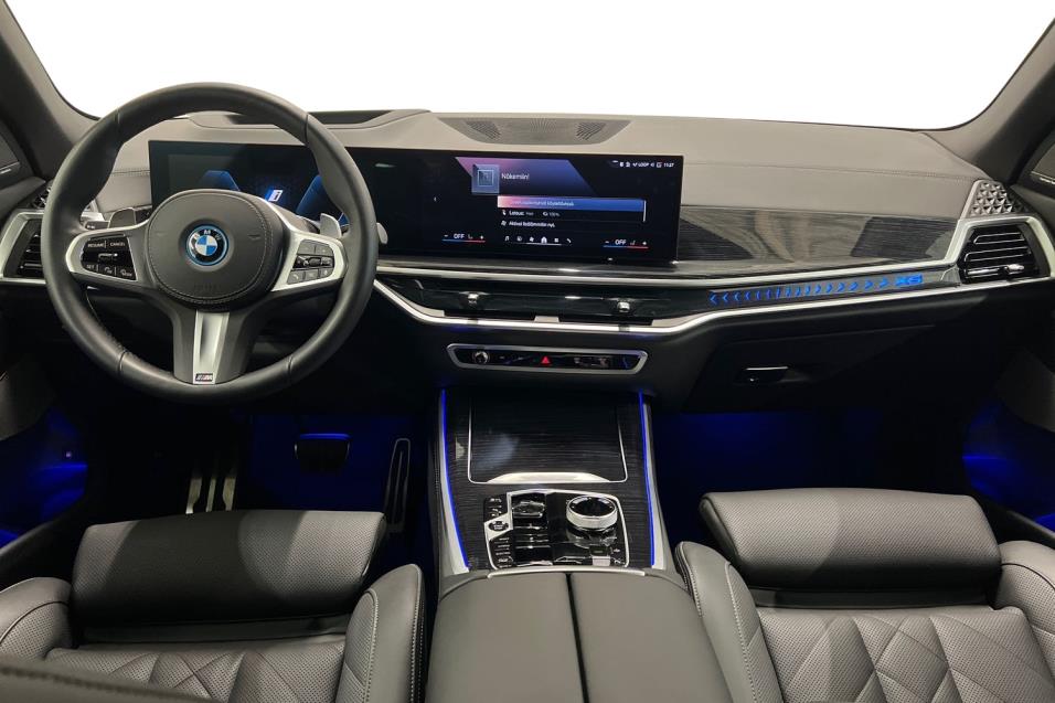 BMW X5 G05 LCI xDrive50e M Sport Pro /  HUD / Active Cruise / Harman Kardon® / 22"+20" /  Vetokoukku / 360°