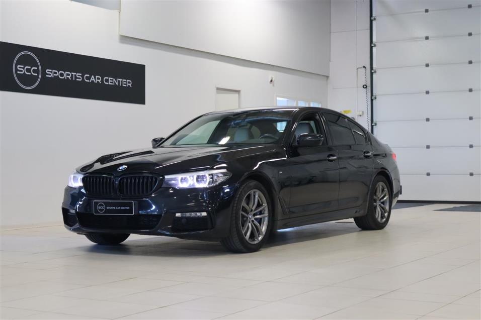 BMW 530 G30 530d xDrive // M-Sport / Comf. Access