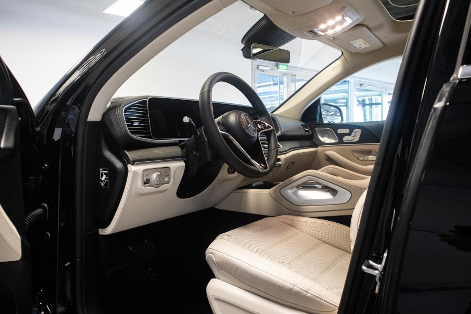 Mercedes-Benz GLE 400 e 4MATIC Coupé AMG / Premium Plus / Hieronta / HUD / Burmester®/ Airmatic / 360°/ ACC / Koukku