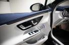 Mercedes-Benz EQE 43 4MATIC AMG // Burmester / Head-up / Panoraama / Nelipyöräohjaus / Distronic+