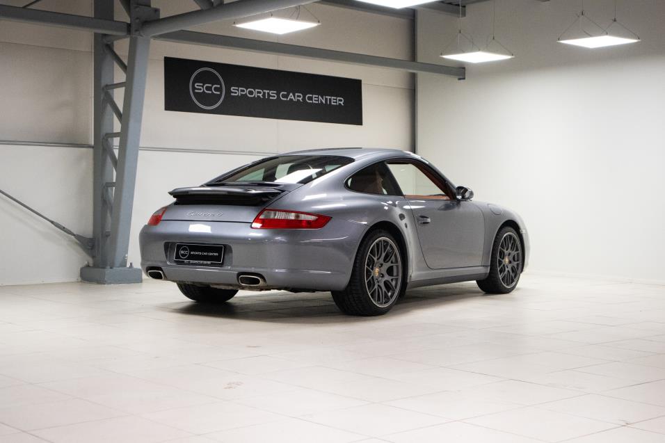 Porsche 911 Carrera 4 Coupe //  Täysnahkaverhoilu / Sport shifter / Sport Chrono Package Plus / Mukavuusistuimet